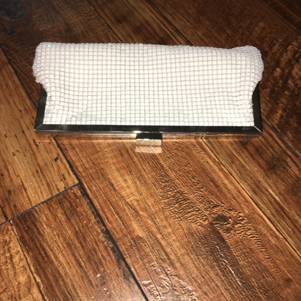 White clutch
